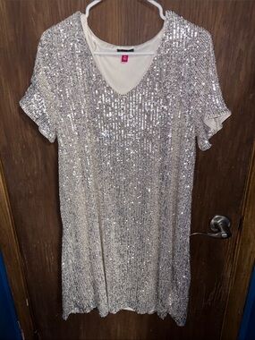 Vince Camuto Silver Sequin V-Neck Mini Dress